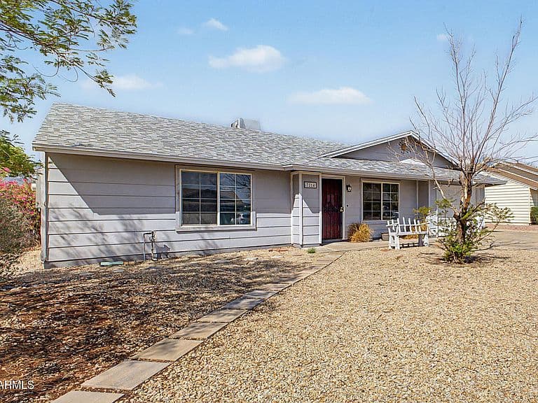 7214 W DESERT COVE Avenue photo 4