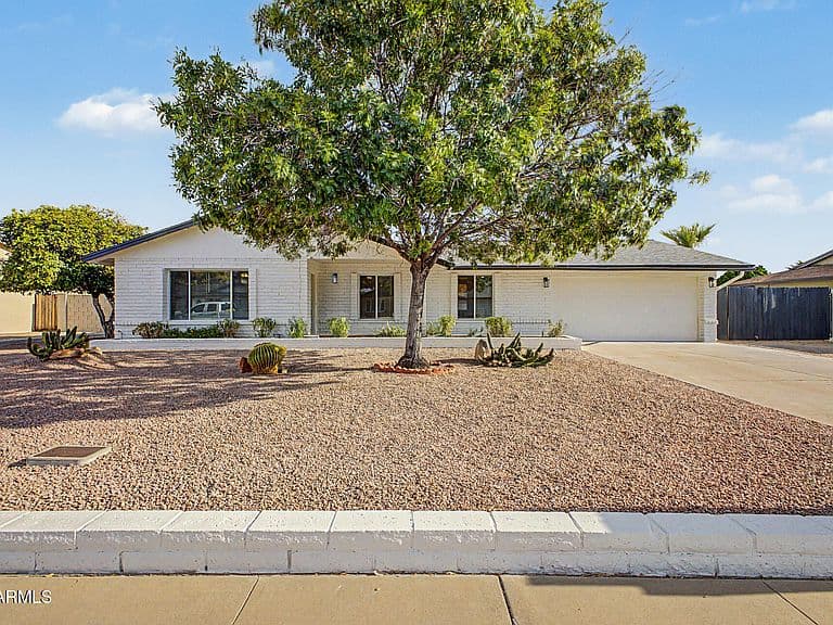 4623 E Joan De Arc Avenue photo 1