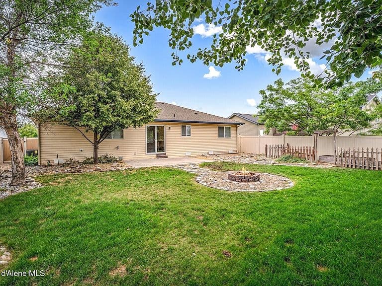 2570 N Sparrow Loop photo 5