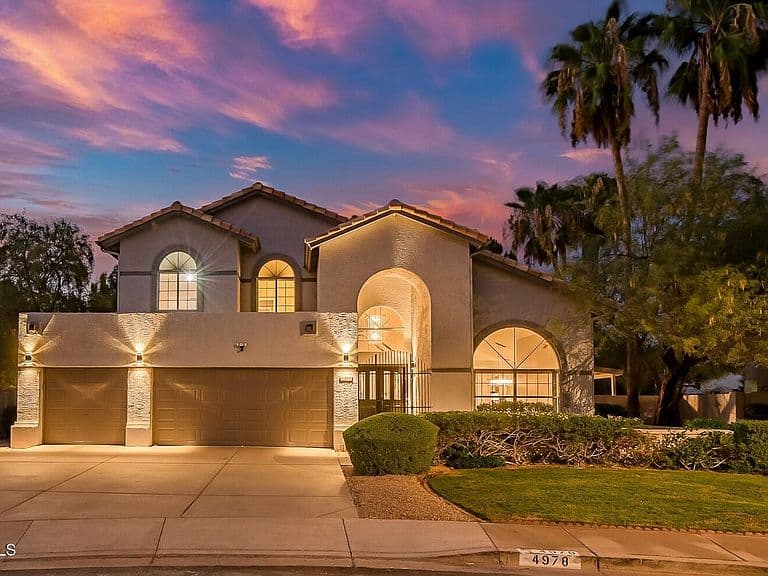 4978 E Aire Libre Avenue photo 1