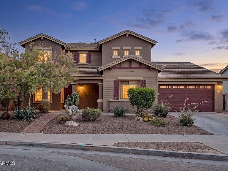 18585 E RYAN Road photo 1