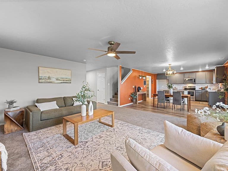 756 W Wolf Willow photo 5