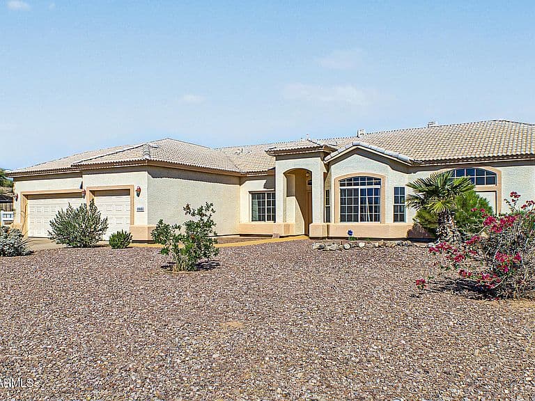 10606 W QUARTZ Drive photo 2