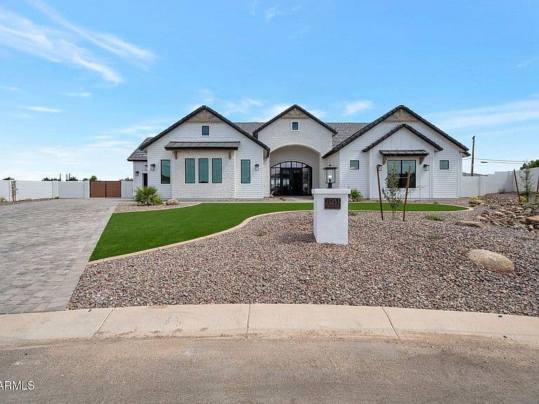 25233 S PYRENEES Court photo 1