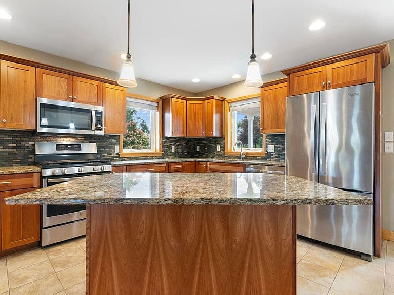 171 Buttonwood Drive photo 2