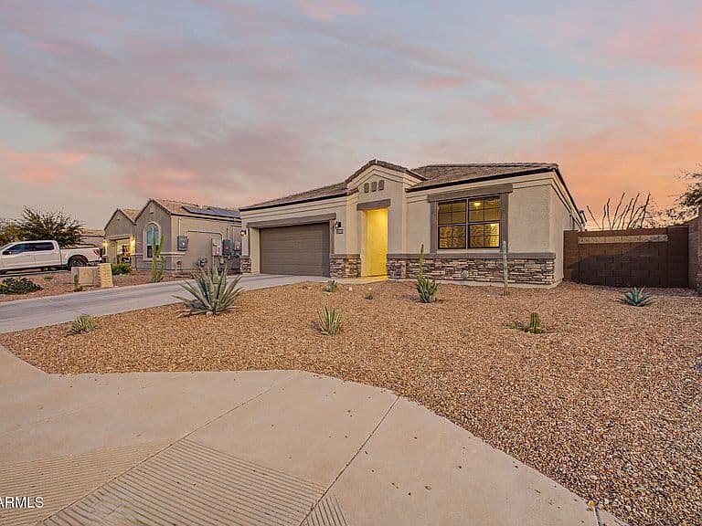 29573 W MITCHELL Avenue photo 4