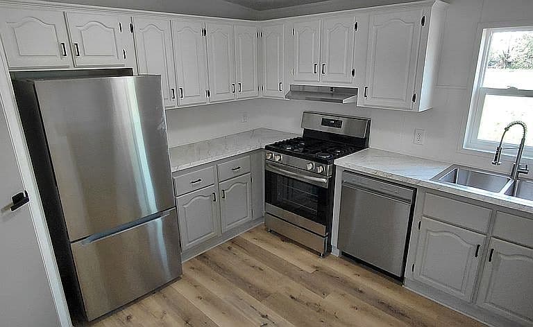 2129 17th St NE photo 2