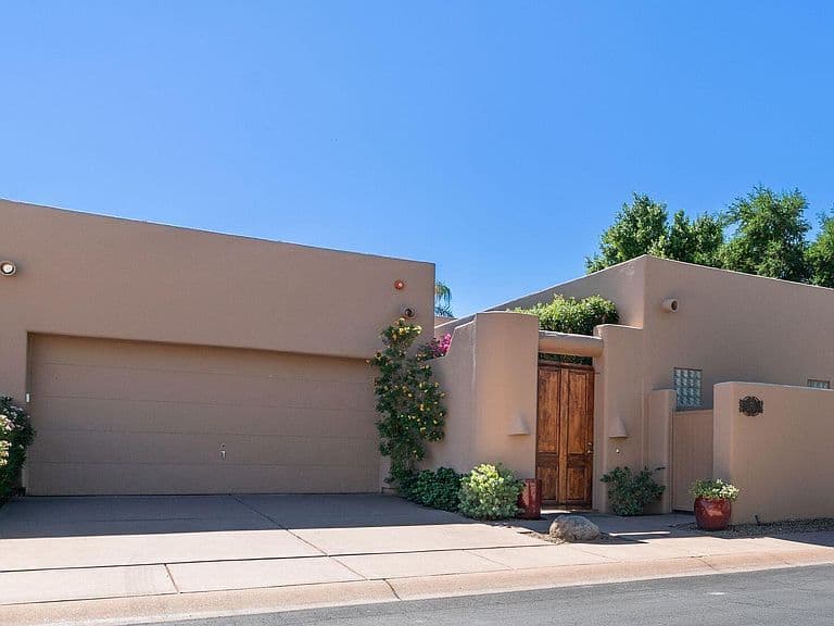 6711 E CAMELBACK Road #70 photo 2