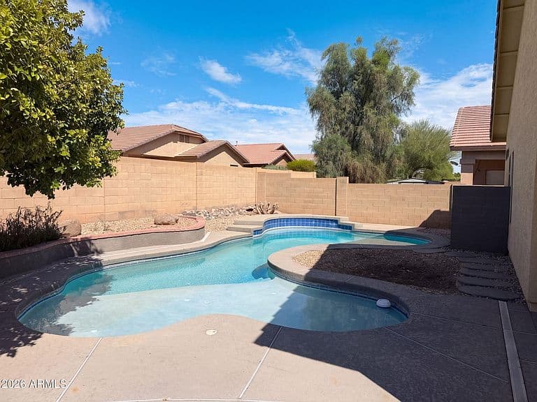 13026 W CORRINE Drive photo 5