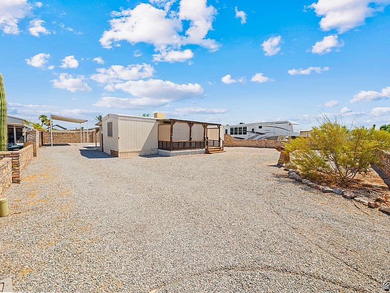 12432 E 39th Way photo 4