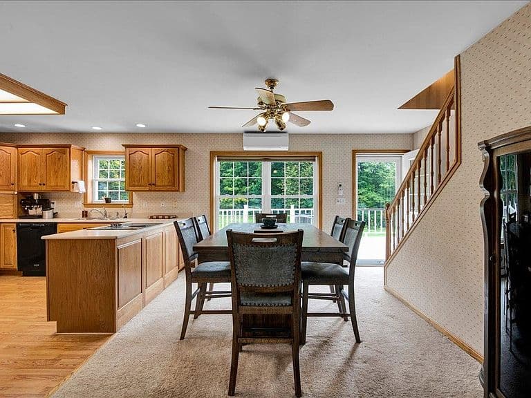 185 Adams Road photo 5