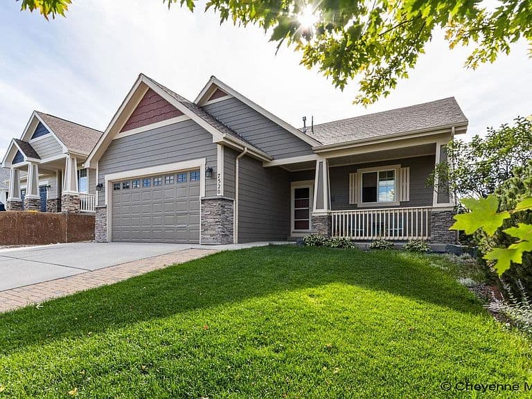 7520 Max Ct photo 1