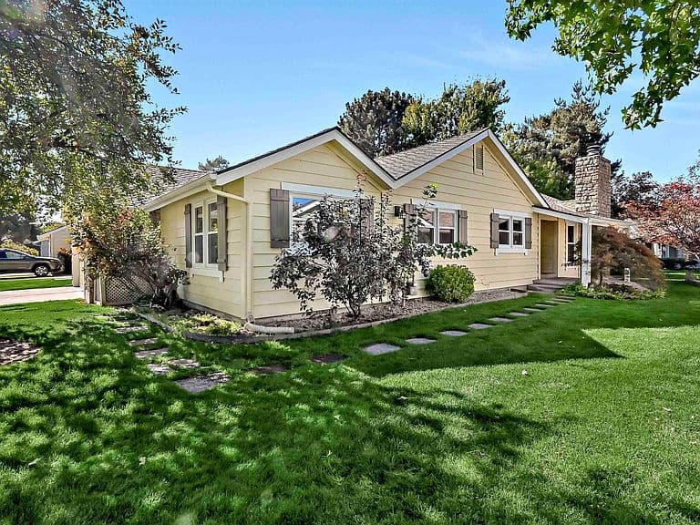 3153 S Lakewood Way photo 1