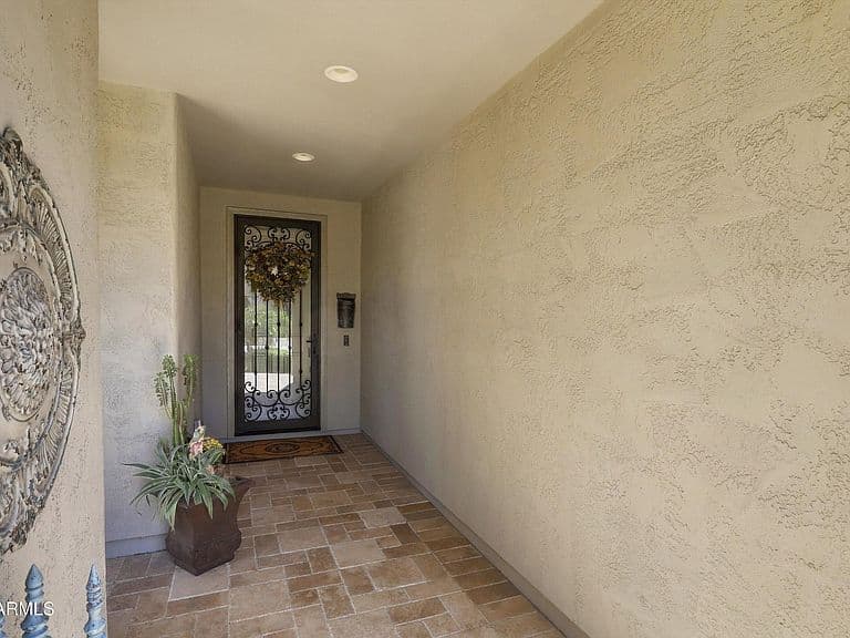 26492 W ZACHARY Drive photo 5