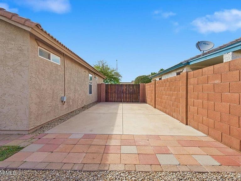 1349 S 80TH Street photo 2
