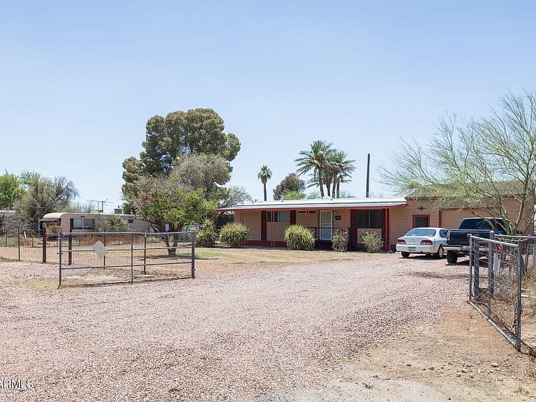 11822 N MCGEE Road photo 3