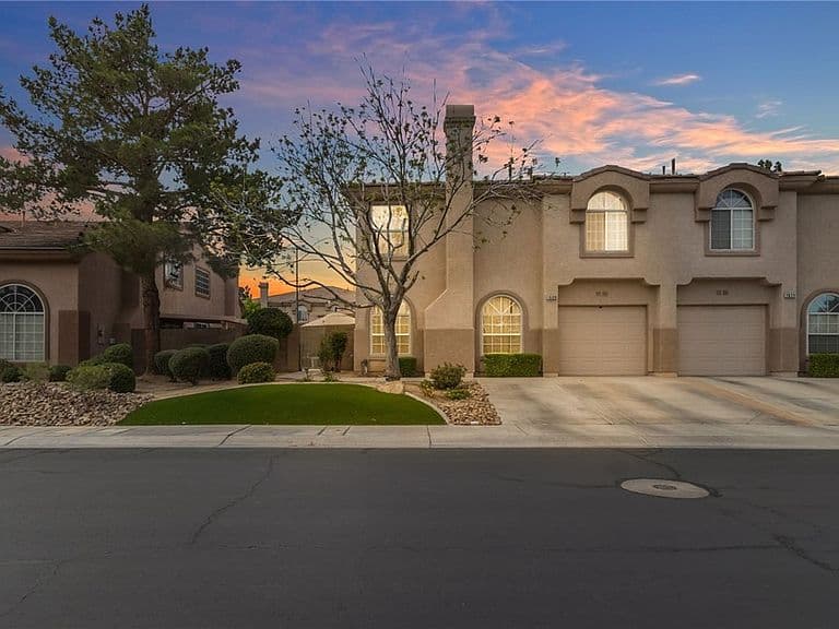 1609 Cave Spring Dr photo 1
