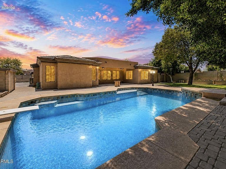 13222 W ANNIKA Drive photo 2