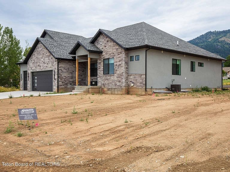 275 Alta Dr photo 5