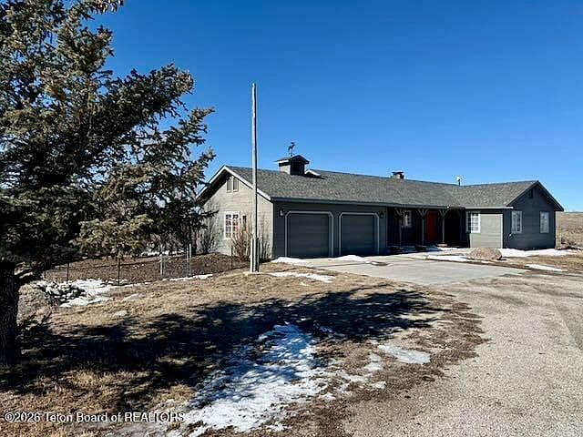 81 Orcutt Dr photo 1