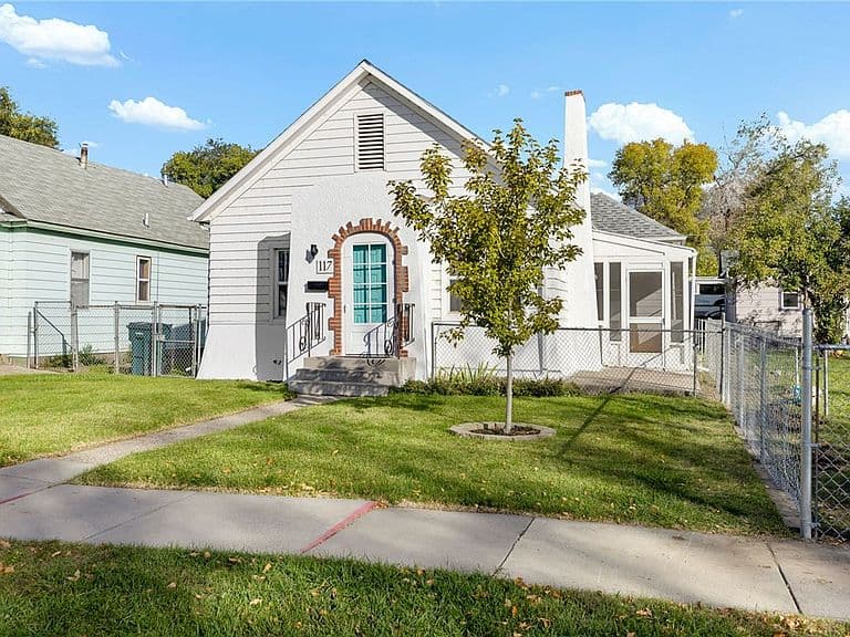 117 Terry Ave photo 2