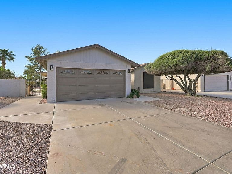 26417 S SHERBROOK Drive photo 3