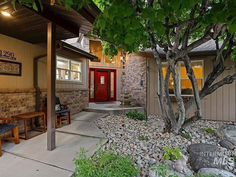 1290 Quail Hollow photo 4