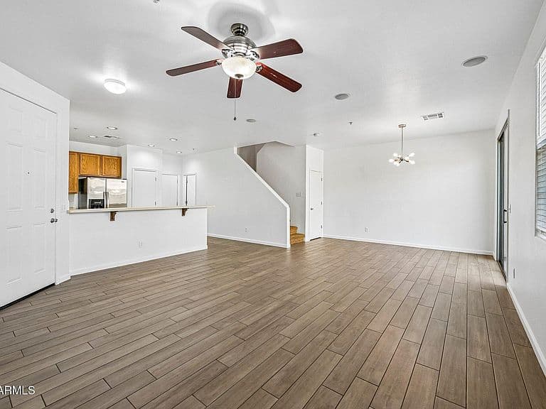 1255 S RIALTO -- #165 photo 5