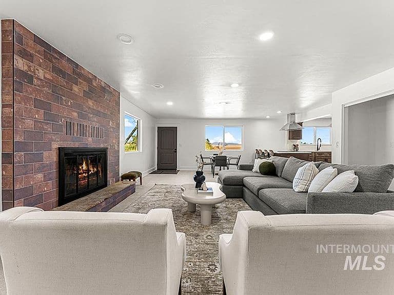 29862 Emmett Rd photo 3