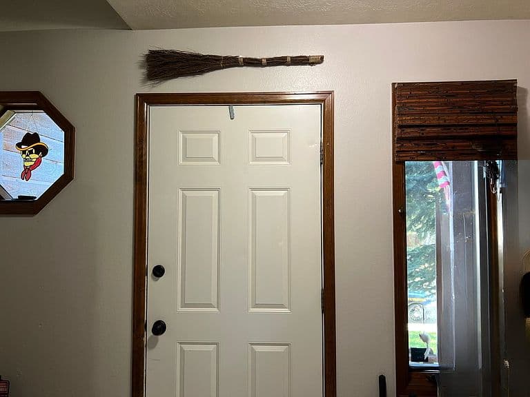 510 Cheyenne Dr photo 3
