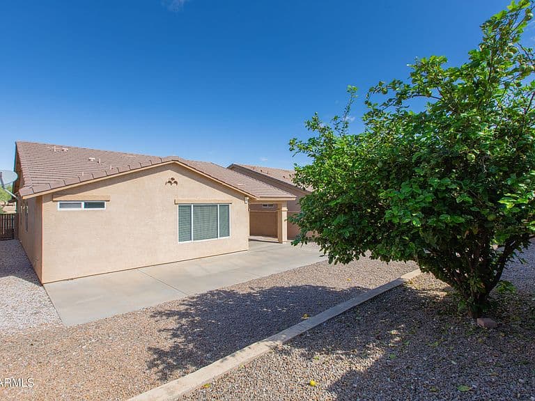 1429 E Desert Holly Drive photo 5