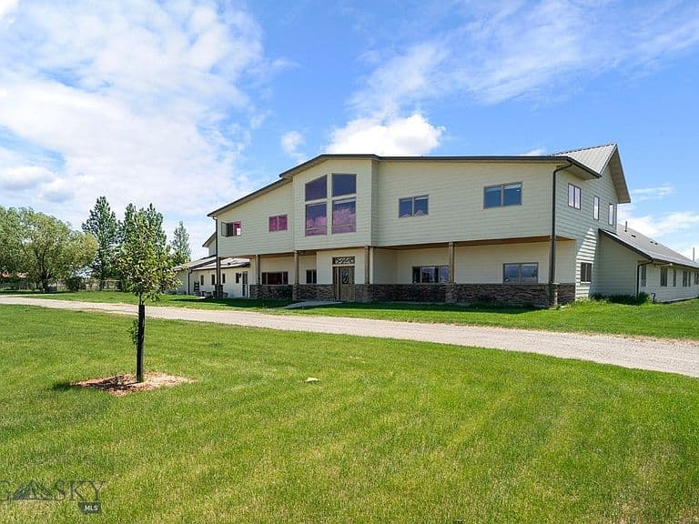 3140 Emily Ln photo 3