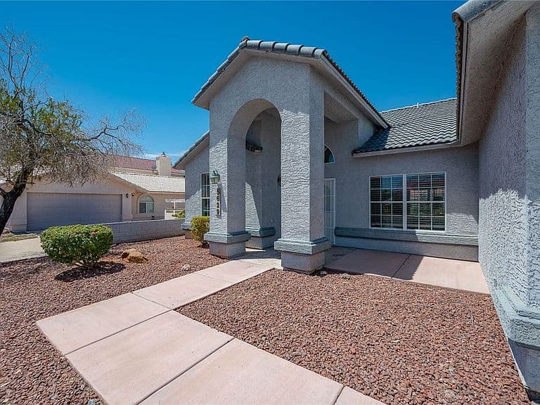 5629 S Desert Lakes Drive photo 5