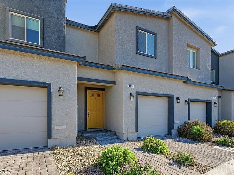 4258 Lunar Canyon Ave photo 3