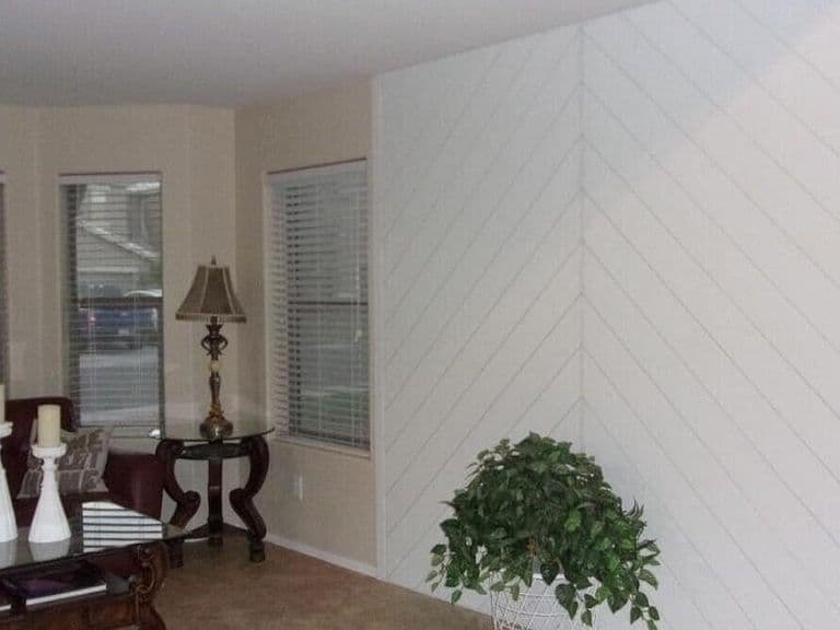 1659 E MAGNUM Road photo 2