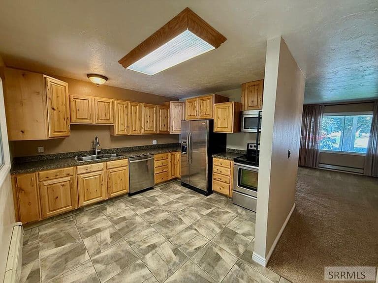 1125 Bower Dr photo 2