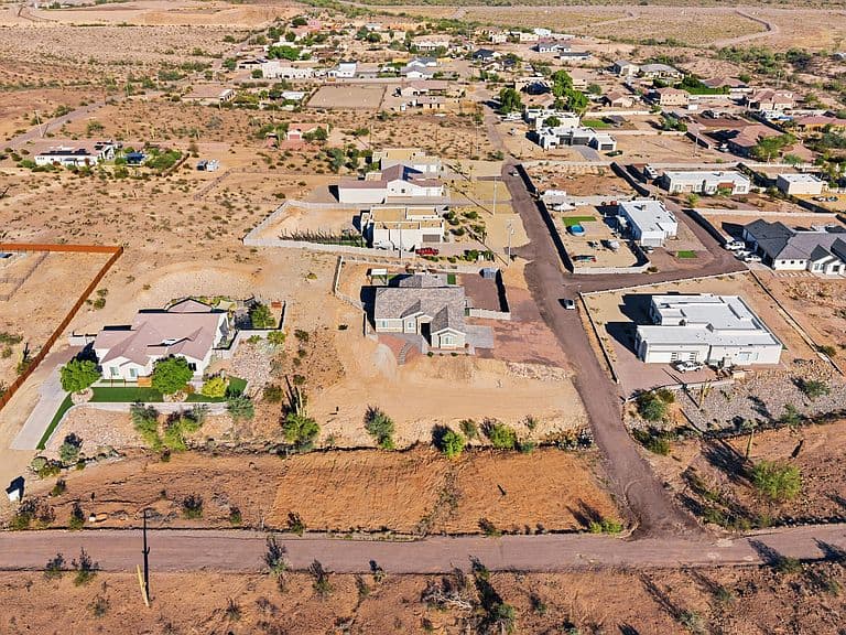 11422 W TETHER Trail photo 5