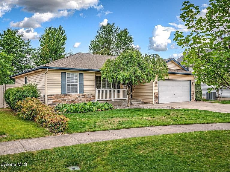 2570 N Sparrow Loop photo 2