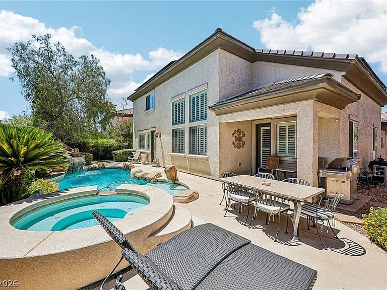 834 La Sconsa Dr photo 3