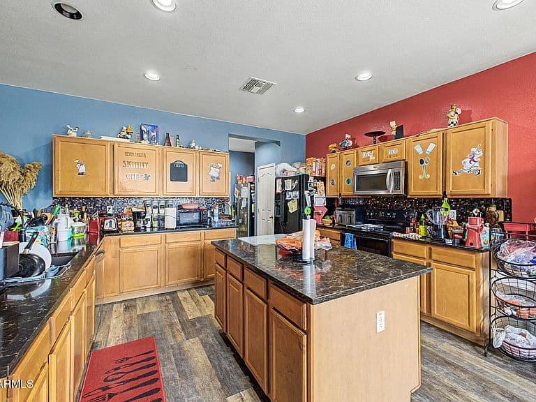 45725 W MORNING VIEW Lane photo 2