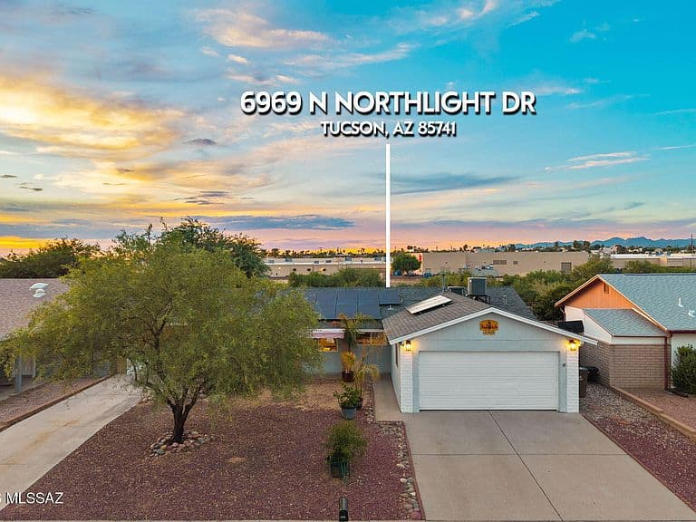 6969 N Northlight Dr photo 3