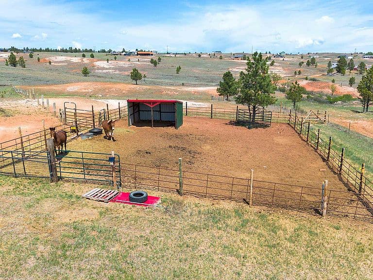27199 Wind Cave Rd photo 2