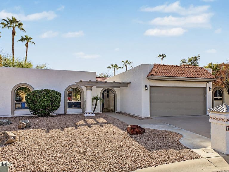 10313 E LOTUS Court photo 1