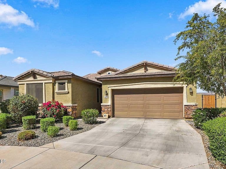 18736 W MONTEBELLO Avenue photo 3