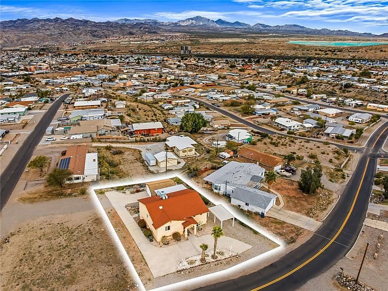 1649 Alta Vista Rd photo 2