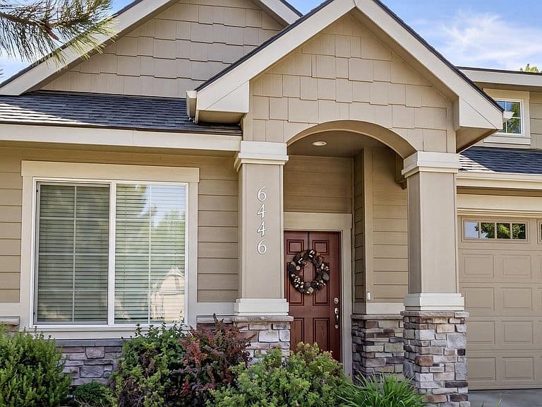 6446 N Mystic Cove Way photo 2