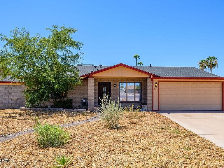 407 E JULIE Drive photo 3