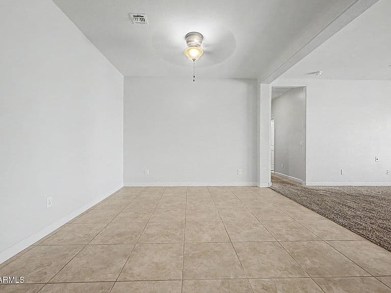 30341 W COLUMBUS Avenue photo 5