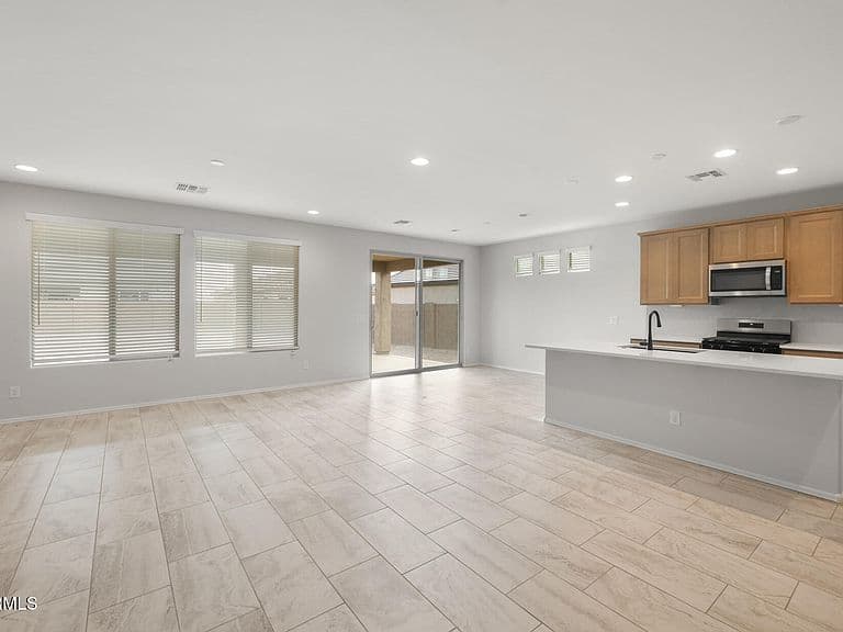 6365 W HONORS Way photo 5