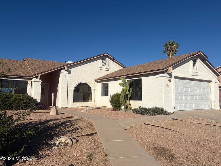 5256 W Bobwhite Way photo 2
